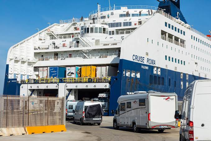 Traversée en ferry depuis Algésiras vers le Maroc